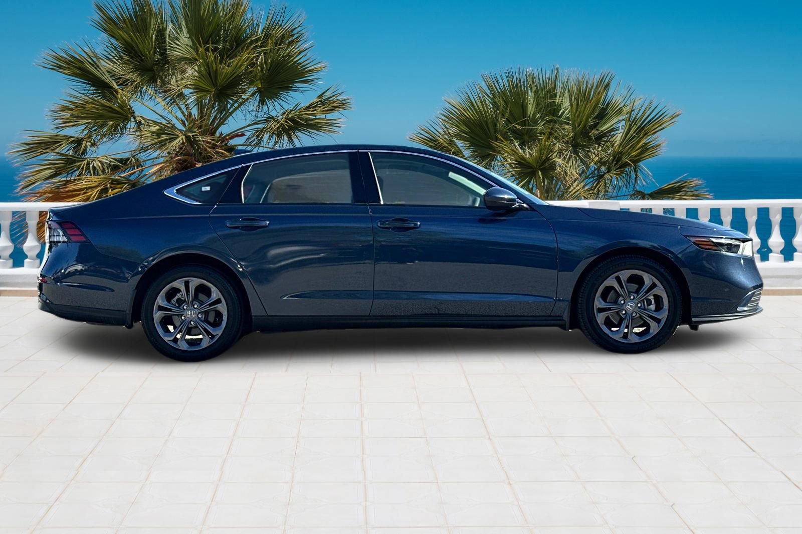 Used 2023 Honda Accord EX image 3