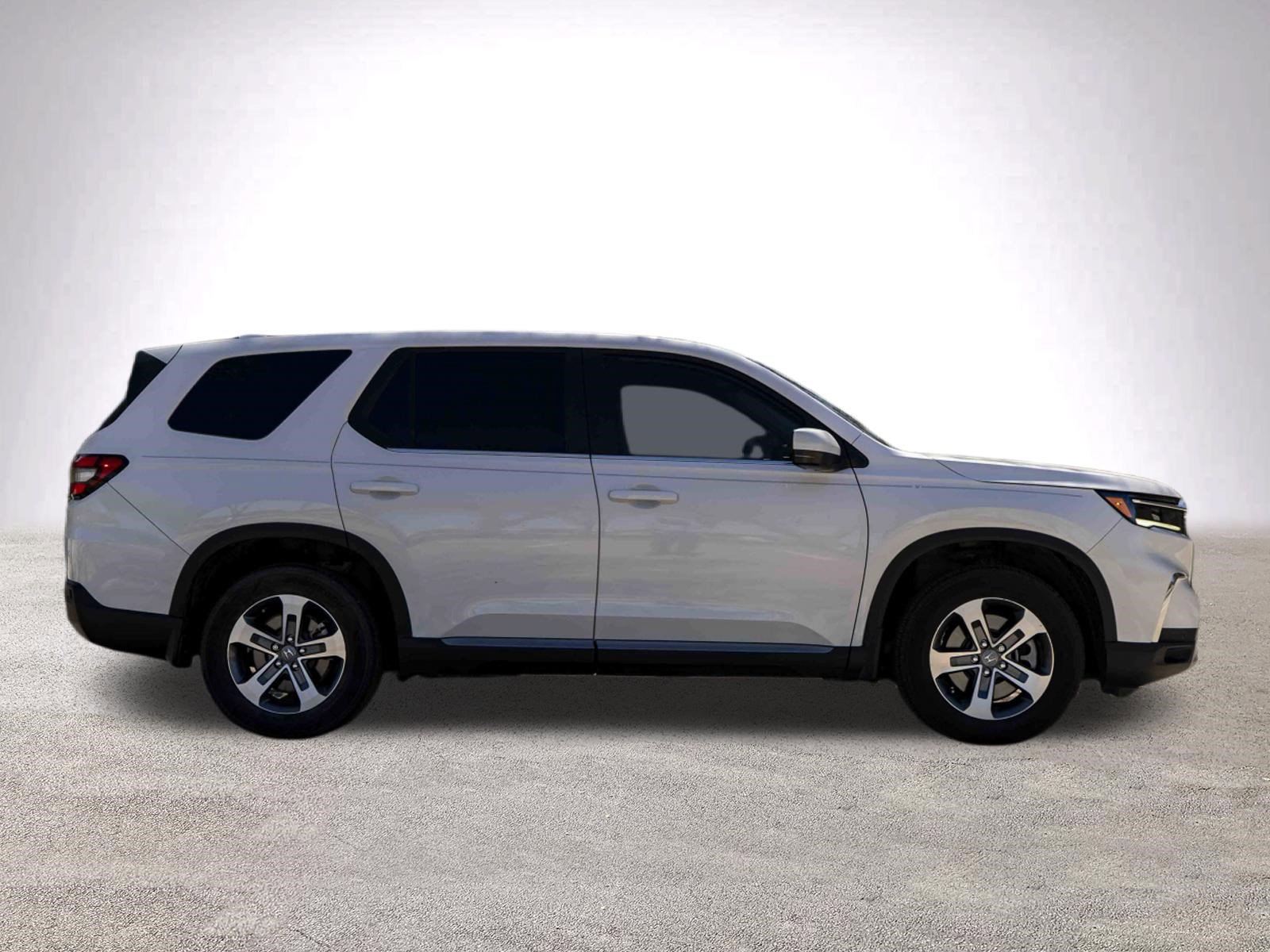 Used 2025 Honda Pilot EX-L image 7