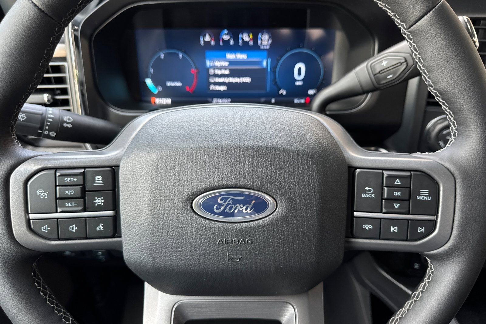 New 2026 Ford F250 Lariat w/ Black Appearance Package image 22