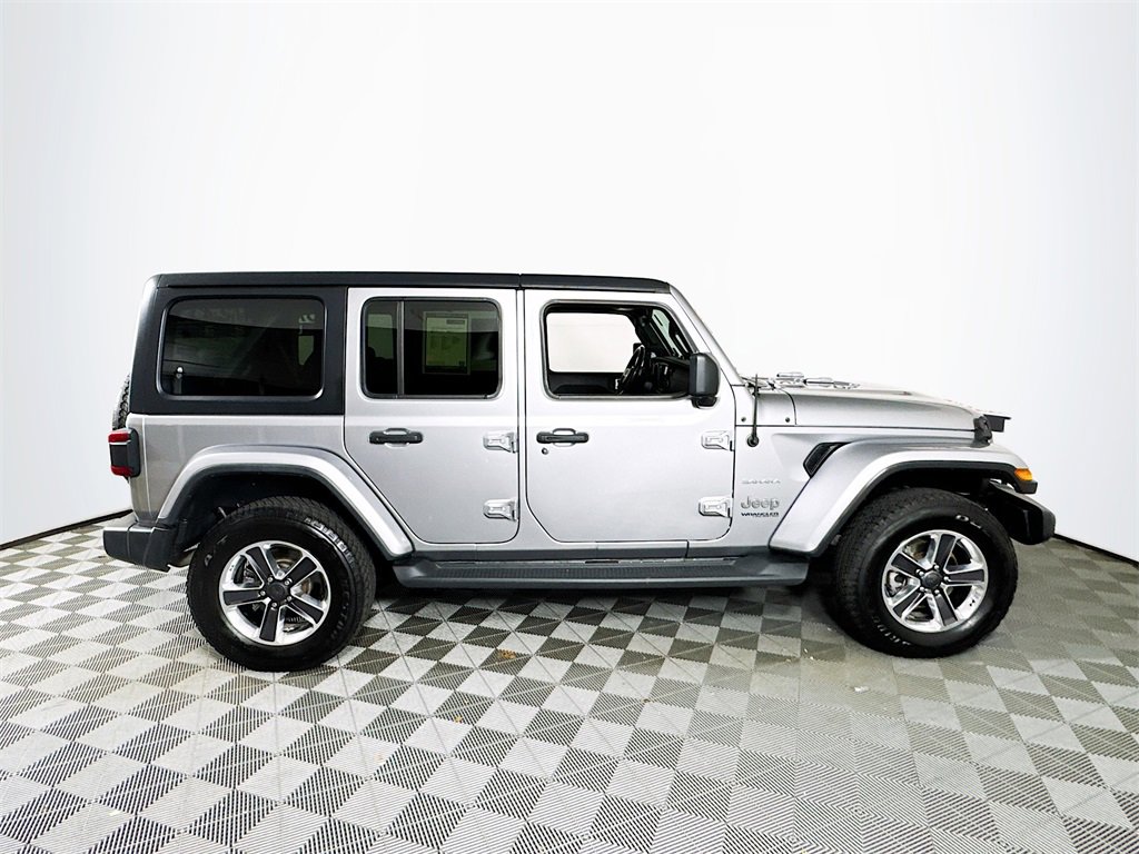 Used 2020 Jeep Wrangler Unlimited Sahara image 8