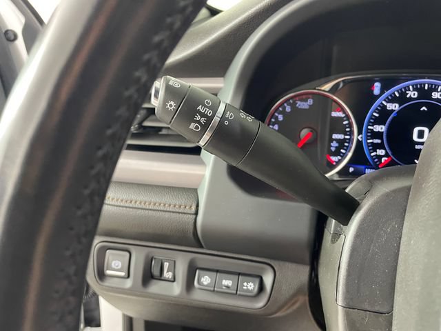 Certified 2021 GMC Acadia AT4 w/ Technology Package AWD/4WD image 15