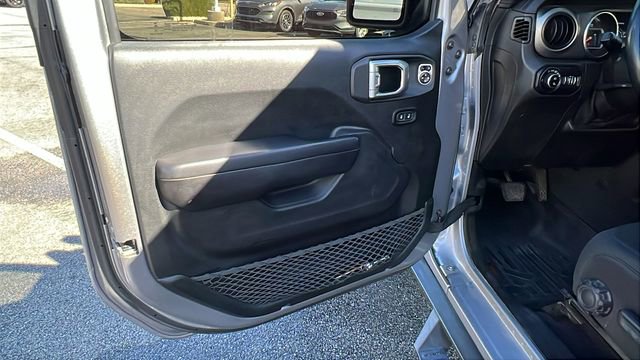 Used 2020 Jeep Gladiator Sport w/ Quick Order Package 24S image 18