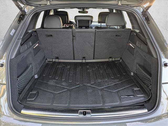 Used 2023 Audi Q5 e Prestige AWD/4WD image 6