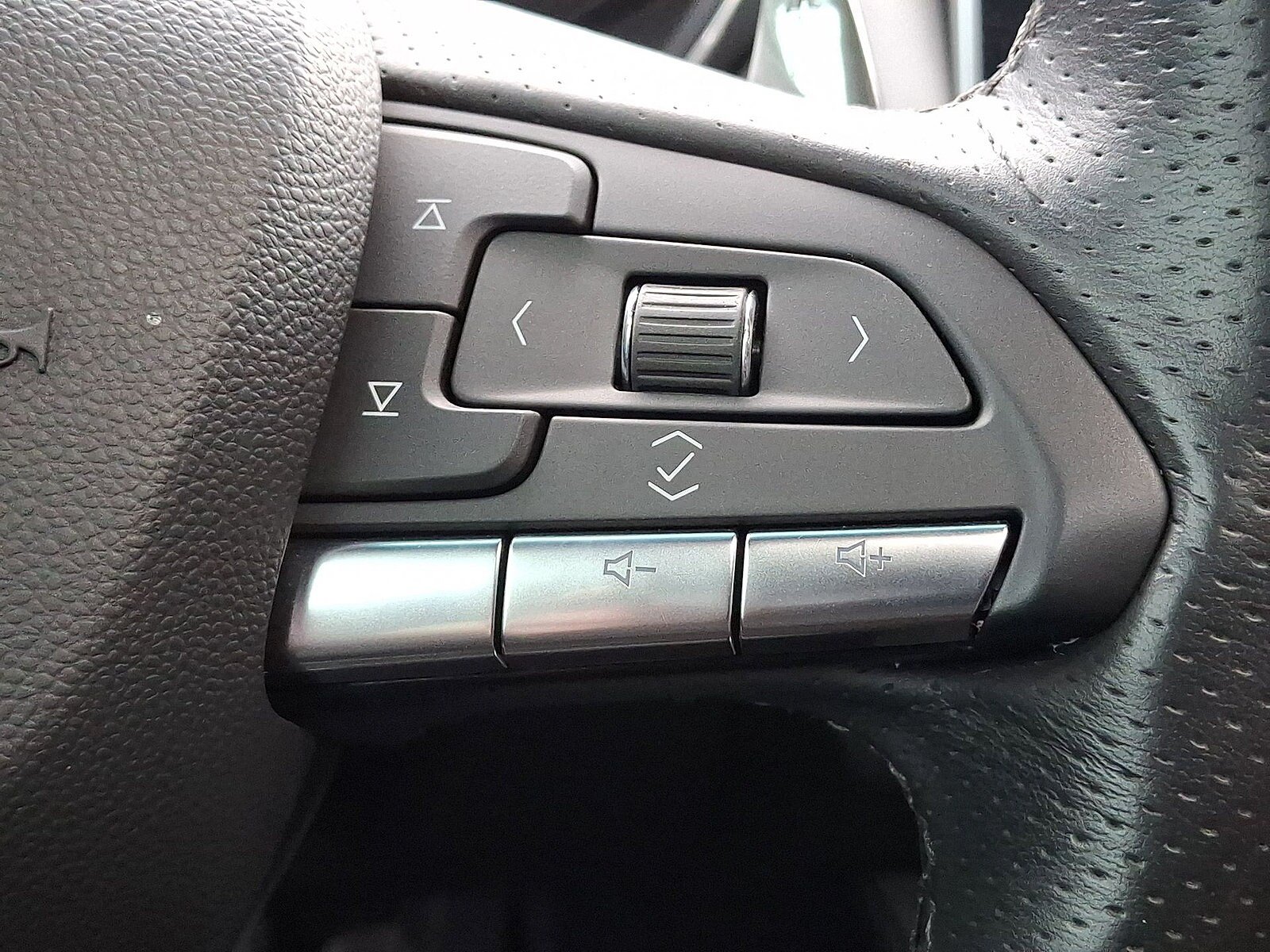 Used 2024 Cadillac CT5 Sport AWD/4WD image 18