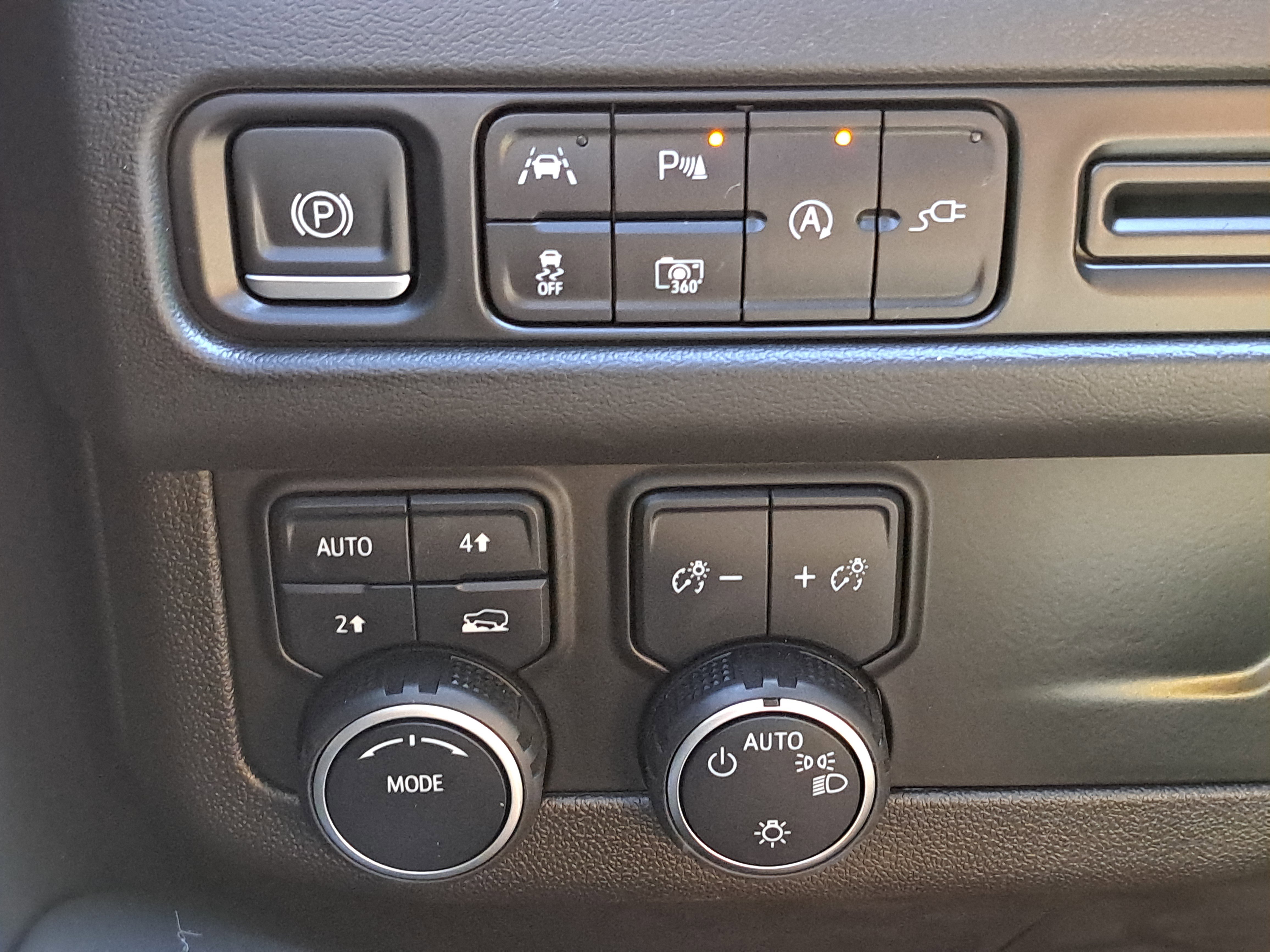 Used 2022 Chevrolet Tahoe RST w/ Sport Performance Package image 23