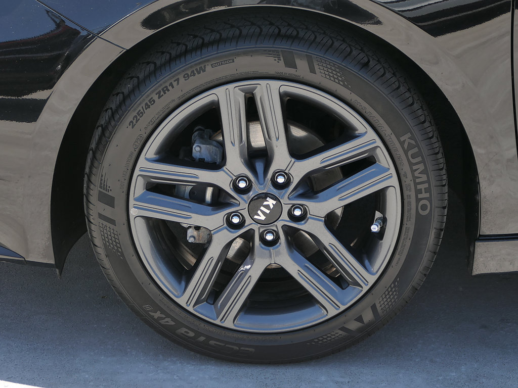 Used 2021 Kia Forte GT-Line w/ GT-Line Premium Package FWD image 9