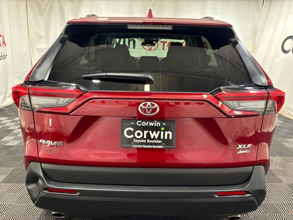 Used 2021 Toyota RAV4 XLE Premium AWD/4WD image 7