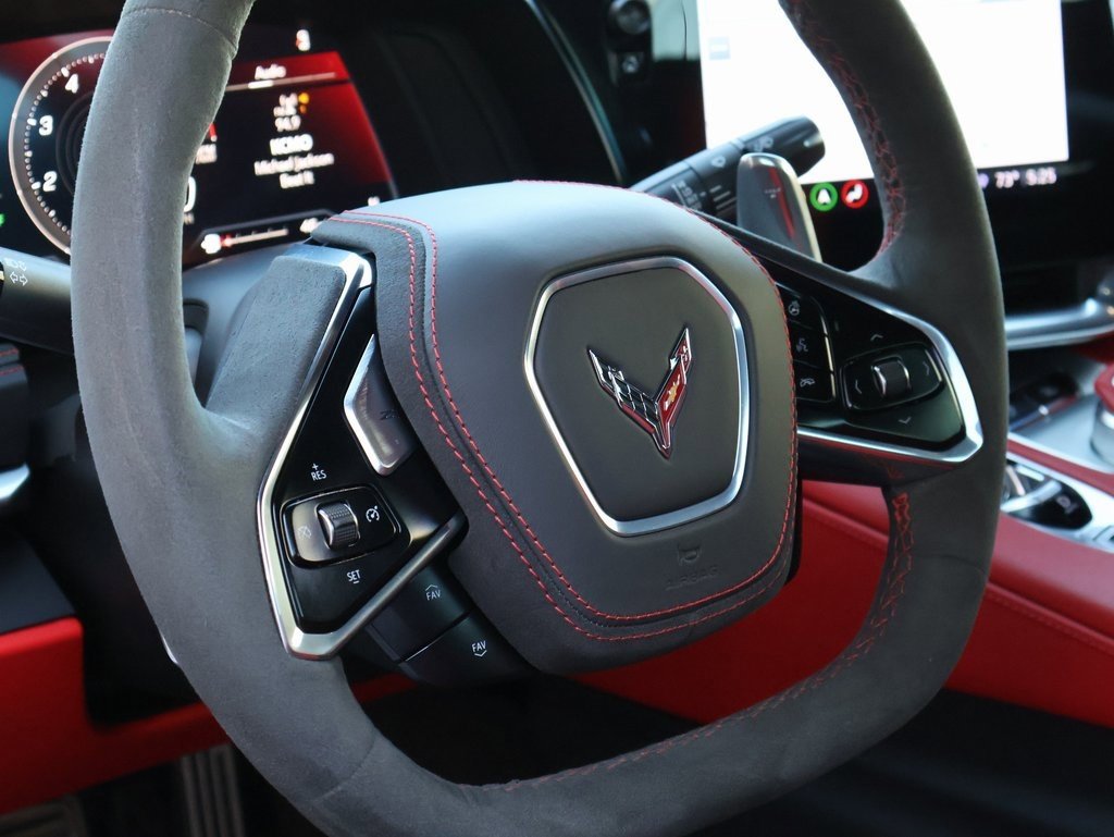 Used 2023 Chevrolet Corvette Stingray Premium Conv w/ Z51 Performance Package image 22