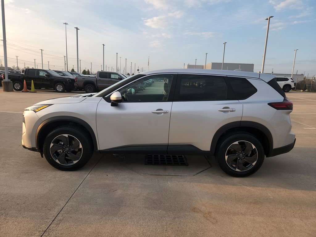 Used 2025 Nissan Rogue SV image 8