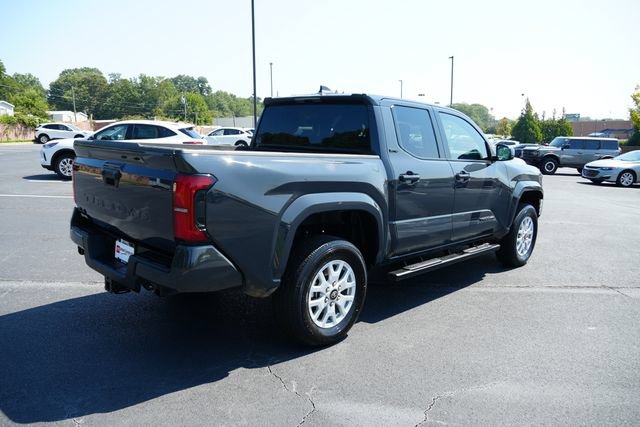 Used 2024 Toyota Tacoma SR5 AWD/4WD image 7