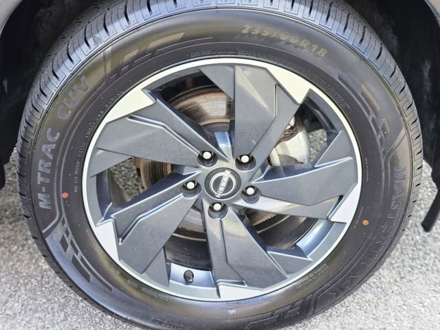 Used 2024 Nissan Rogue SV AWD/4WD image 10