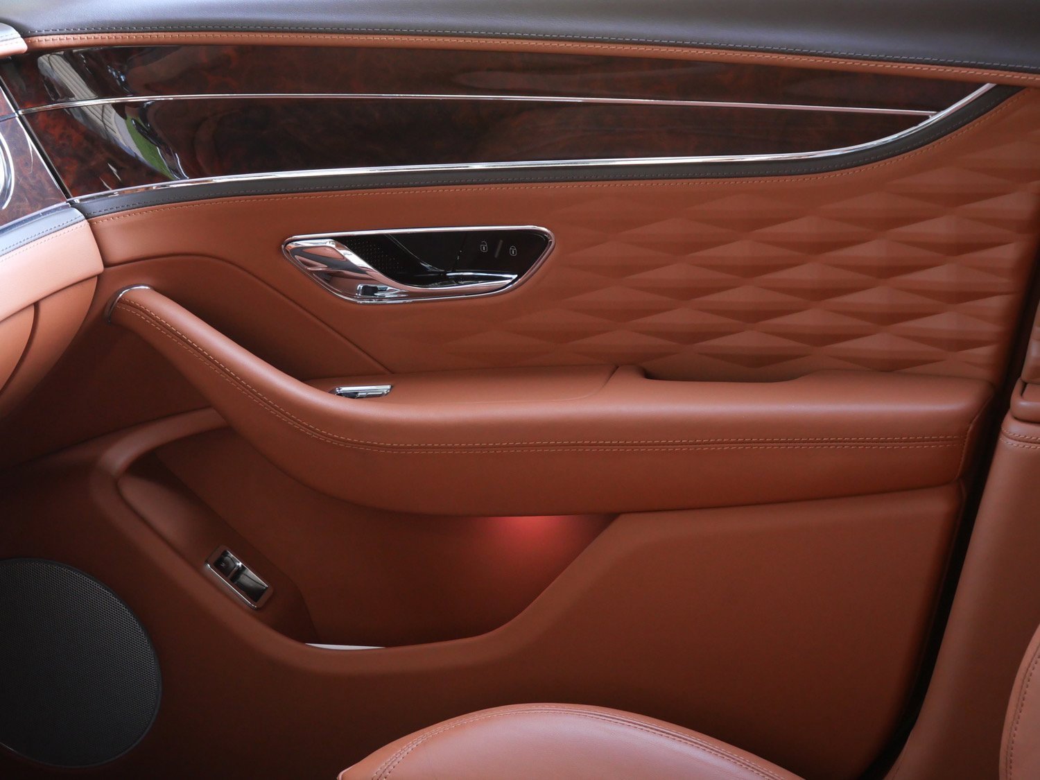 Used 2020 Bentley Flying Spur W12 w/ First Edition Specification image 16