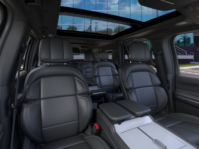 New 2025 Lincoln Navigator L Reserve w/ Jet Appearance Package AWD/4WD image 10