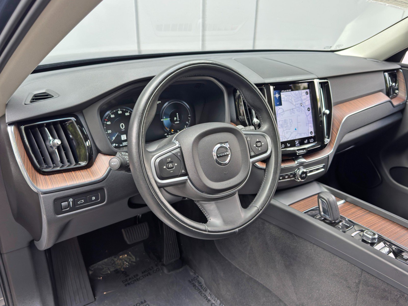 Used 2021 Volvo XC60 T8 Inscription Expression w/ Premium Package AWD/4WD image 14