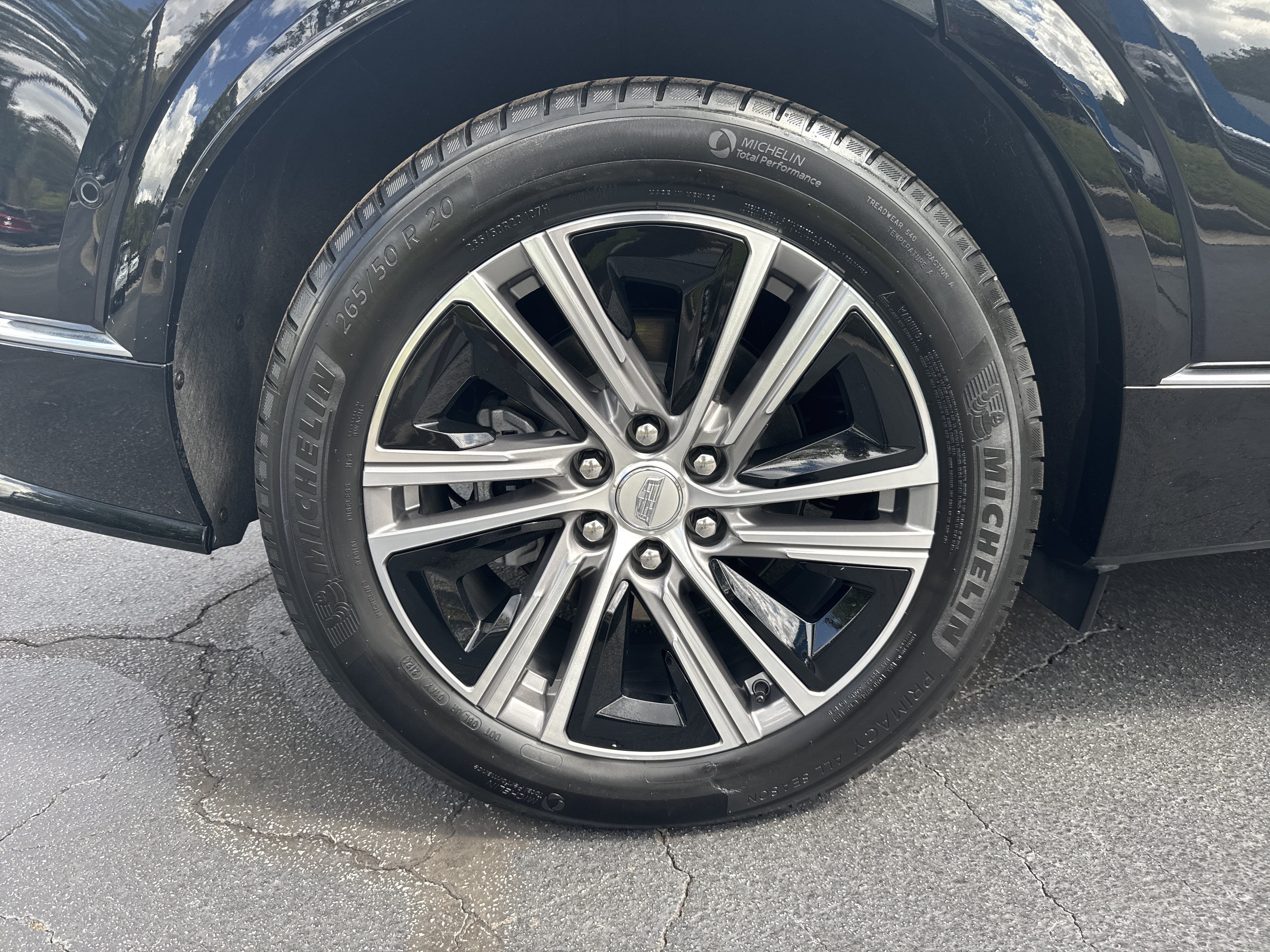 Certified 2024 Cadillac Lyriq Tech w/ Driver Assist Package RWD image 16