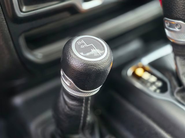 Used 2024 Jeep Wrangler Sport S image 34