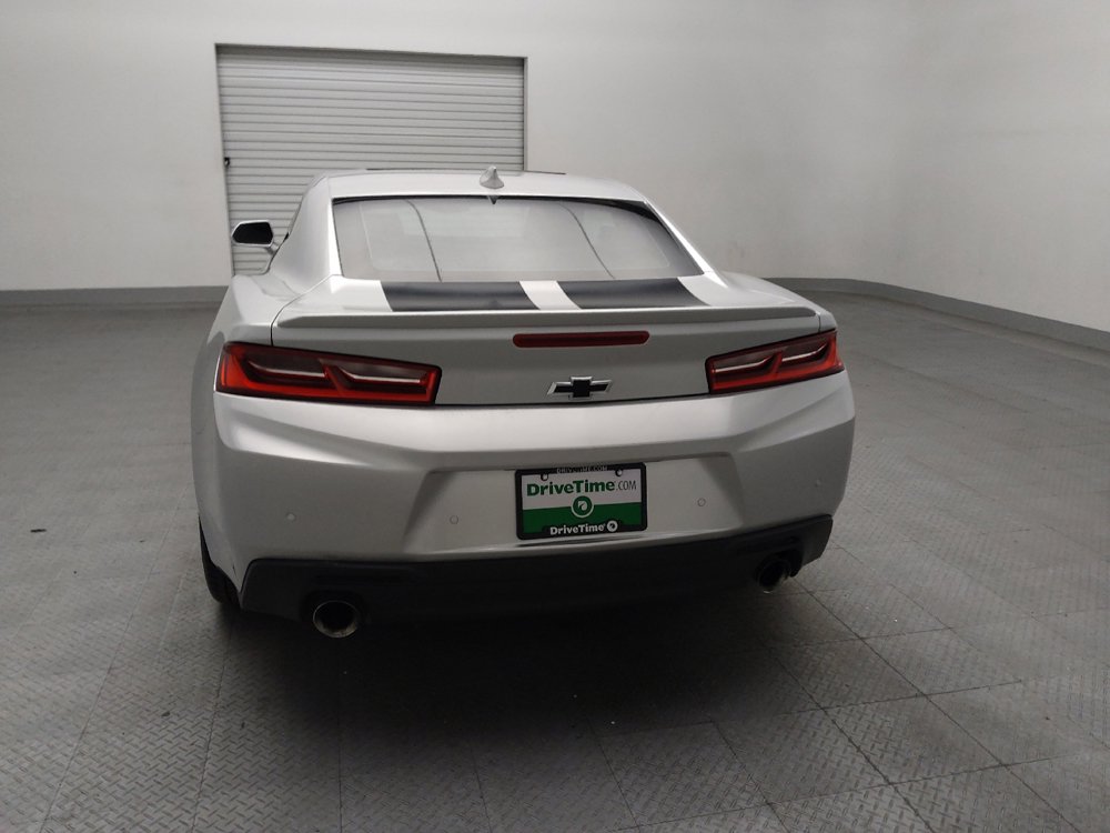 Used 2016 Chevrolet Camaro LT RWD image 6
