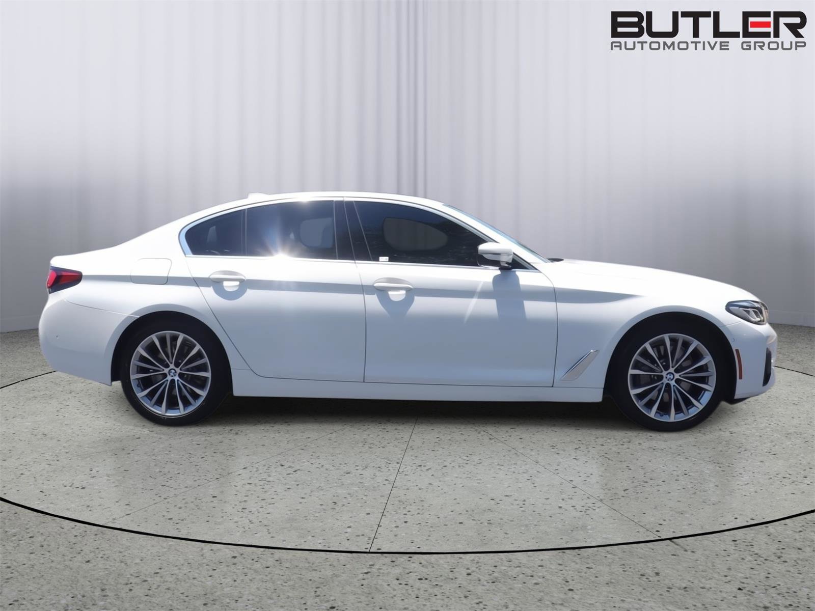 Used 2021 BMW 530i w/ Premium Package RWD image 8