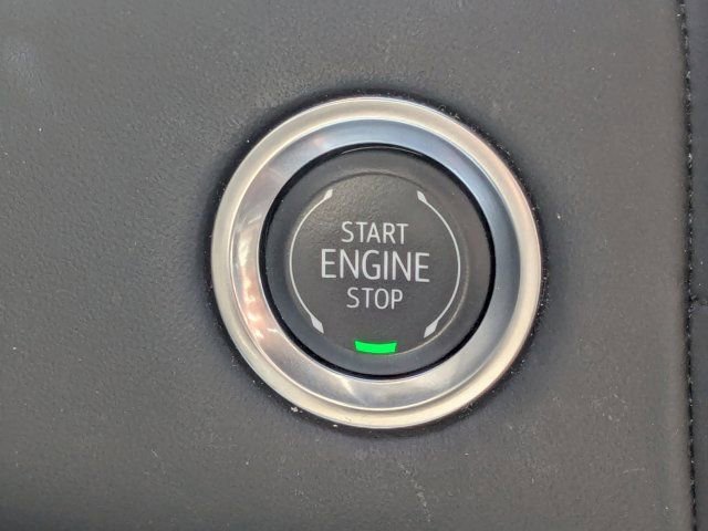 Used 2024 GMC Yukon Denali Ultimate image 34