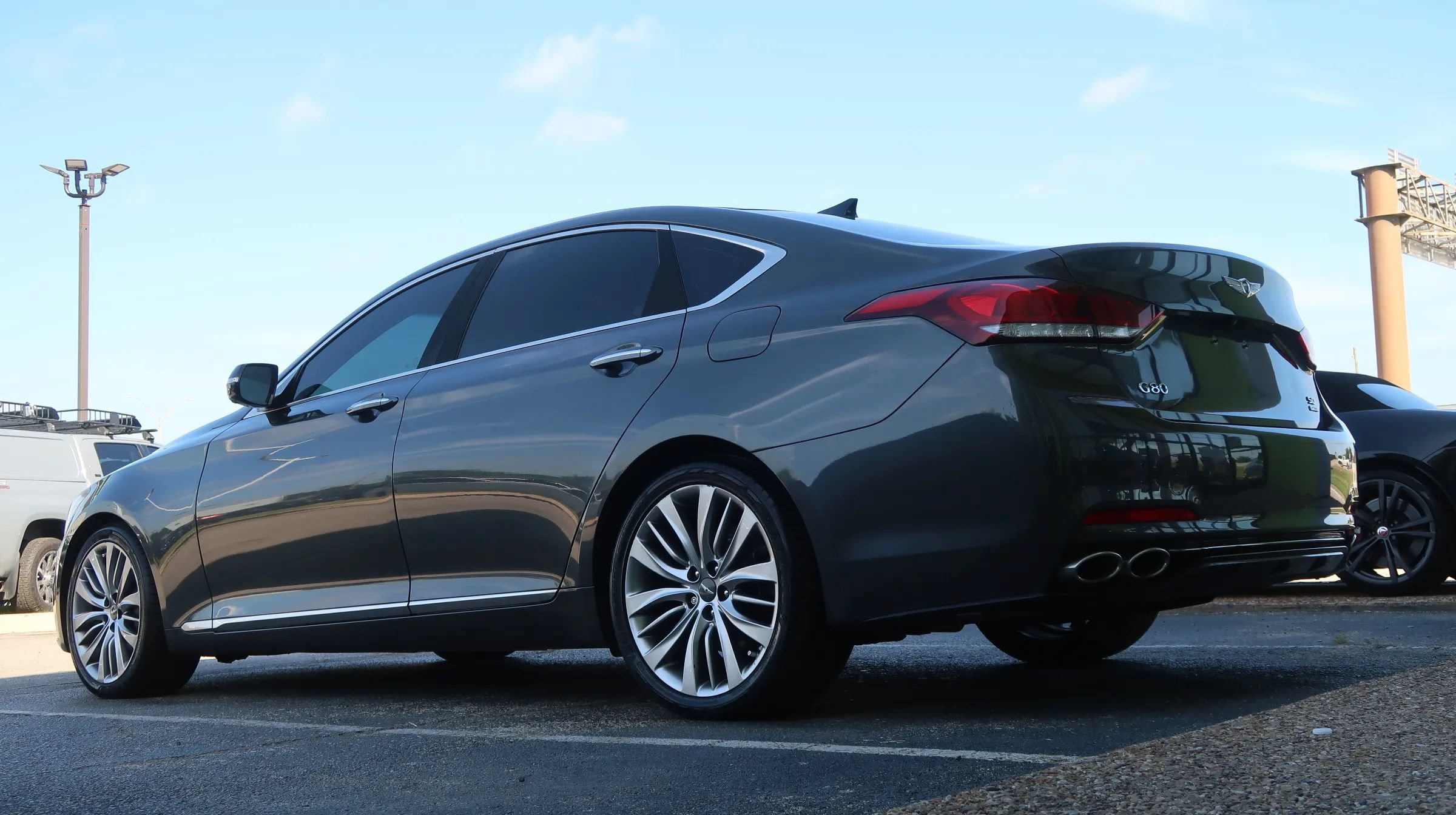 Used 2018 Genesis G80 5.0 Ultimate AWD/4WD image 13
