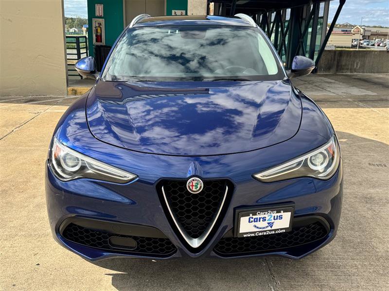 Used 2018 Alfa Romeo Stelvio Sport w/ Cold Weather Package image 12