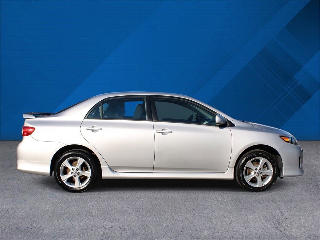 Used 2012 Toyota Corolla S image 10
