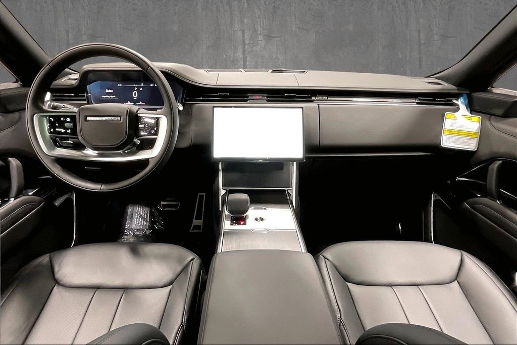 New 2026 Land Rover Range Rover SE image 5