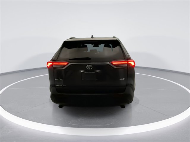 Used 2020 Toyota RAV4 XLE image 3