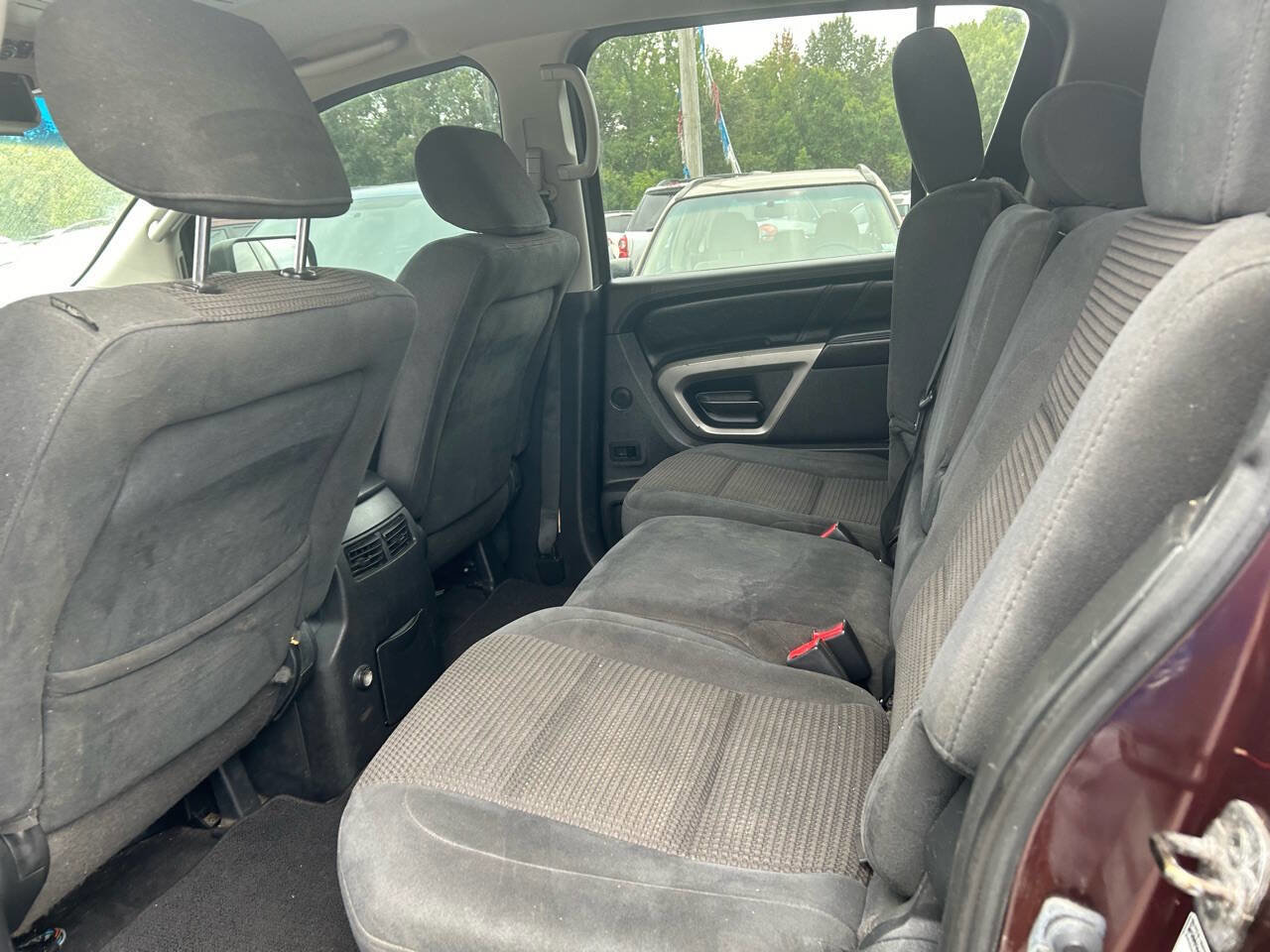 Used 2015 Nissan Armada SV AWD/4WD image 10