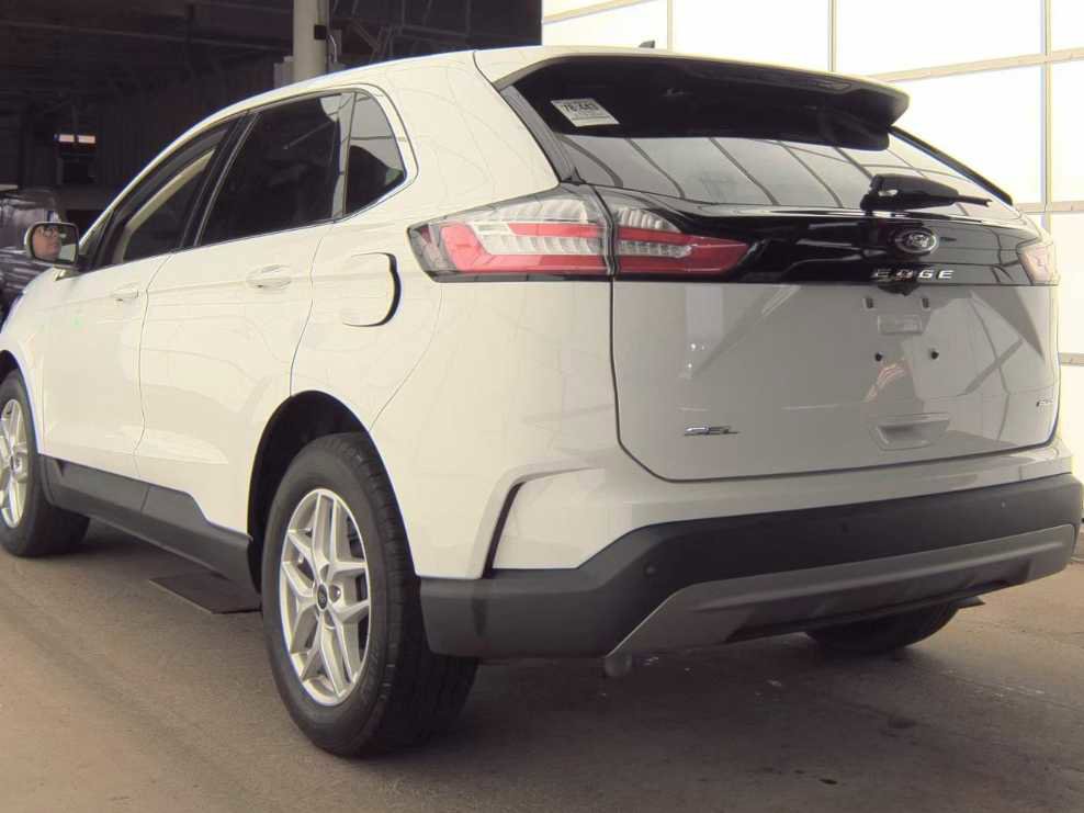Used 2023 Ford Edge SEL w/ Convenience Package image 7