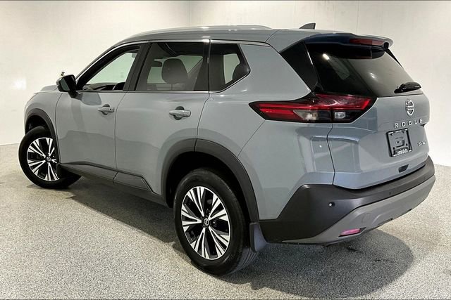 Used 2021 Nissan Rogue SV image 4