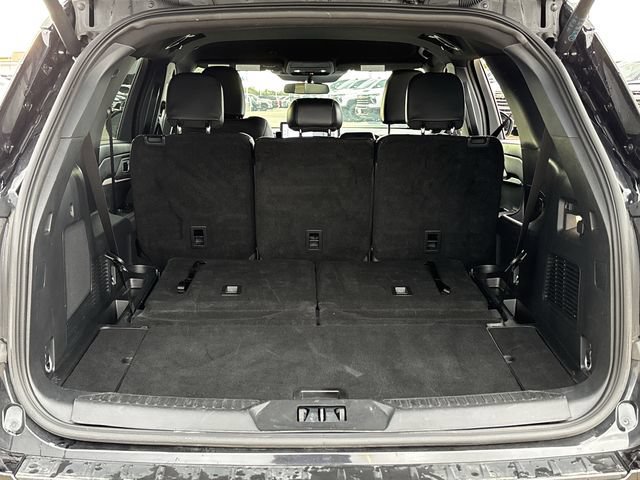 Used 2025 Ford Explorer ST-Line w/ ST-Line Street Pack AWD/4WD image 28