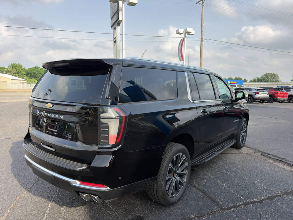 New 2026 Chevrolet Suburban High Country w/ Sun And Tow Package AWD/4WD image 4