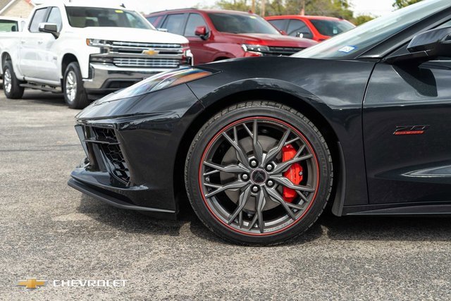 Used 2023 Chevrolet Corvette Stingray Premium Cpe w/ Z51 Performance Package image 13