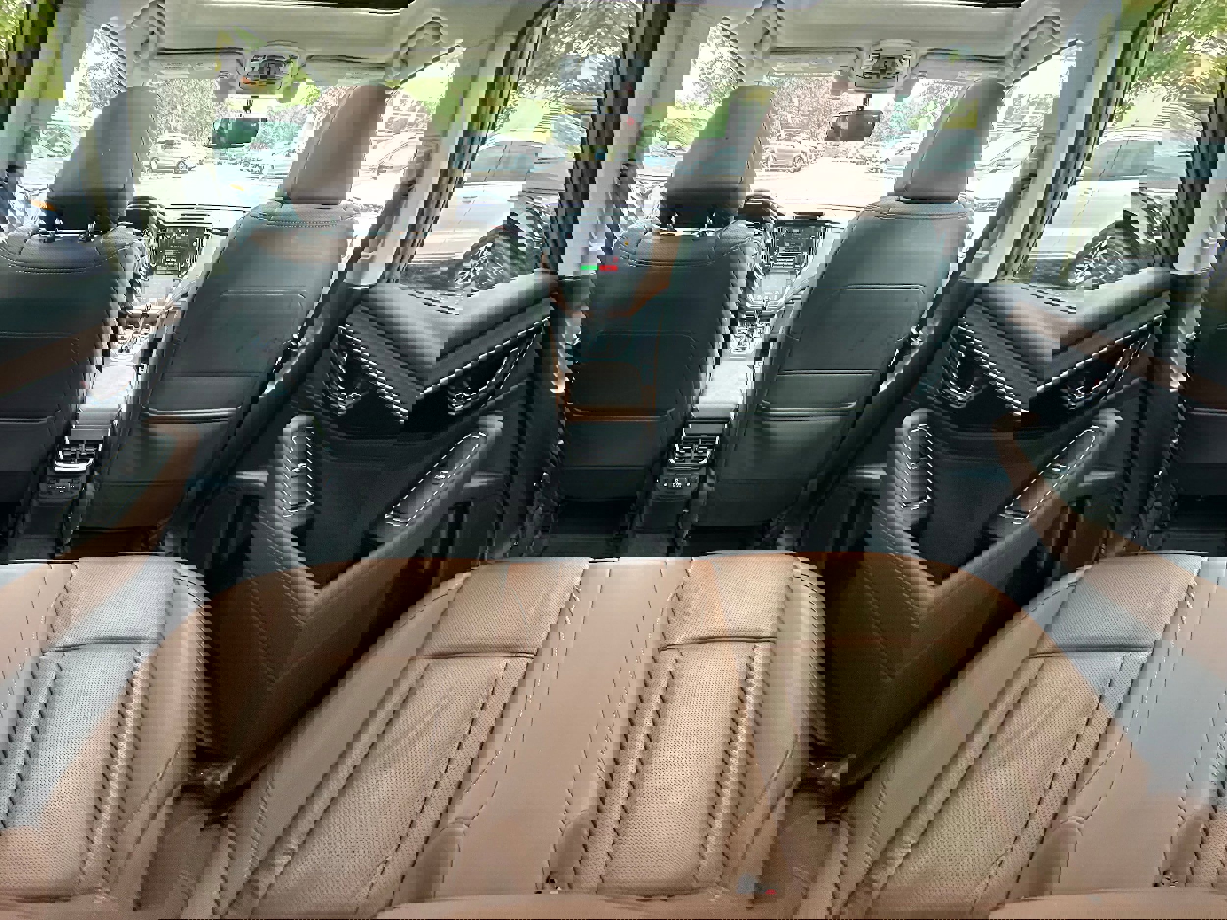 Used 2020 Subaru Outback Touring w/ Popular Package #2 image 13