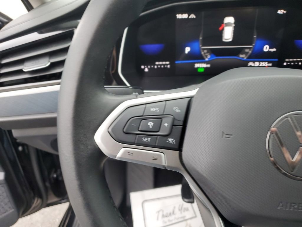 Used 2024 Volkswagen Jetta SE image 17