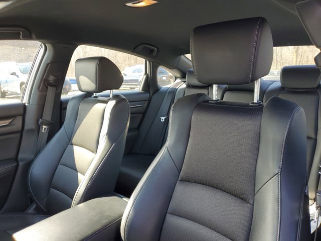 Used 2018 Honda Accord Sport image 14