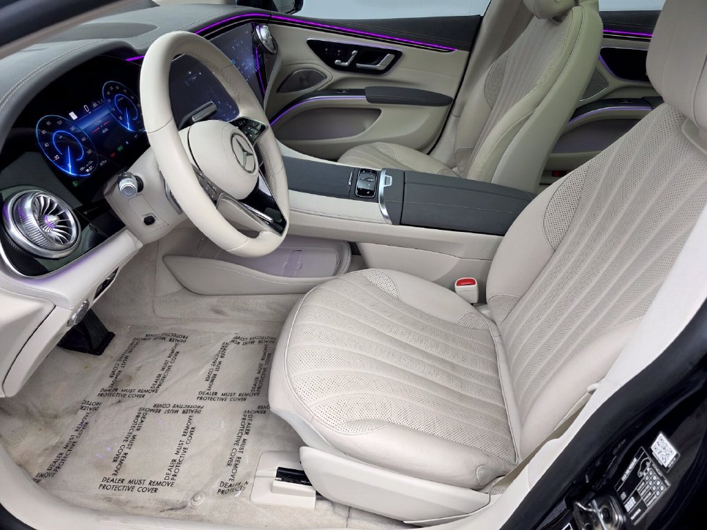 Used 2023 Mercedes-Benz EQS 580 4MATIC Sedan image 9