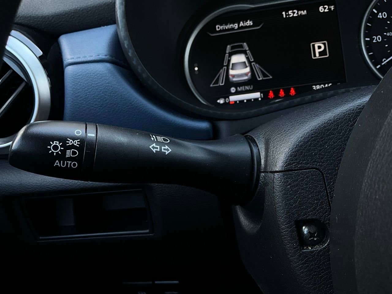 Used 2025 Nissan Versa SV image 31