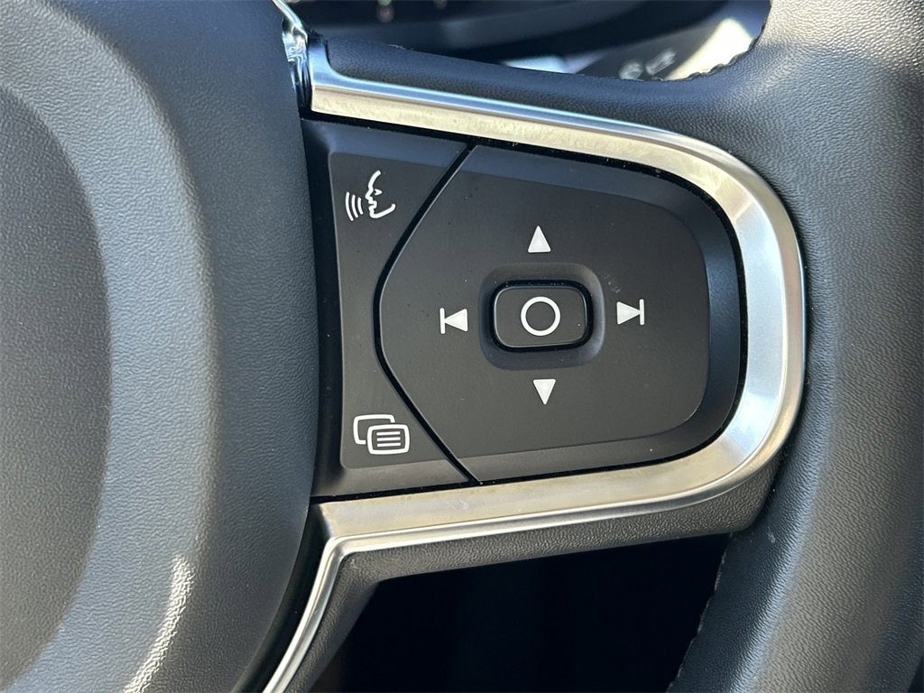 Used 2024 Volvo S60 B5 Core image 36