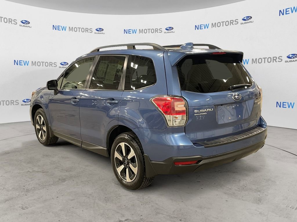 Used 2017 Subaru Forester 2.5i Premium image 3