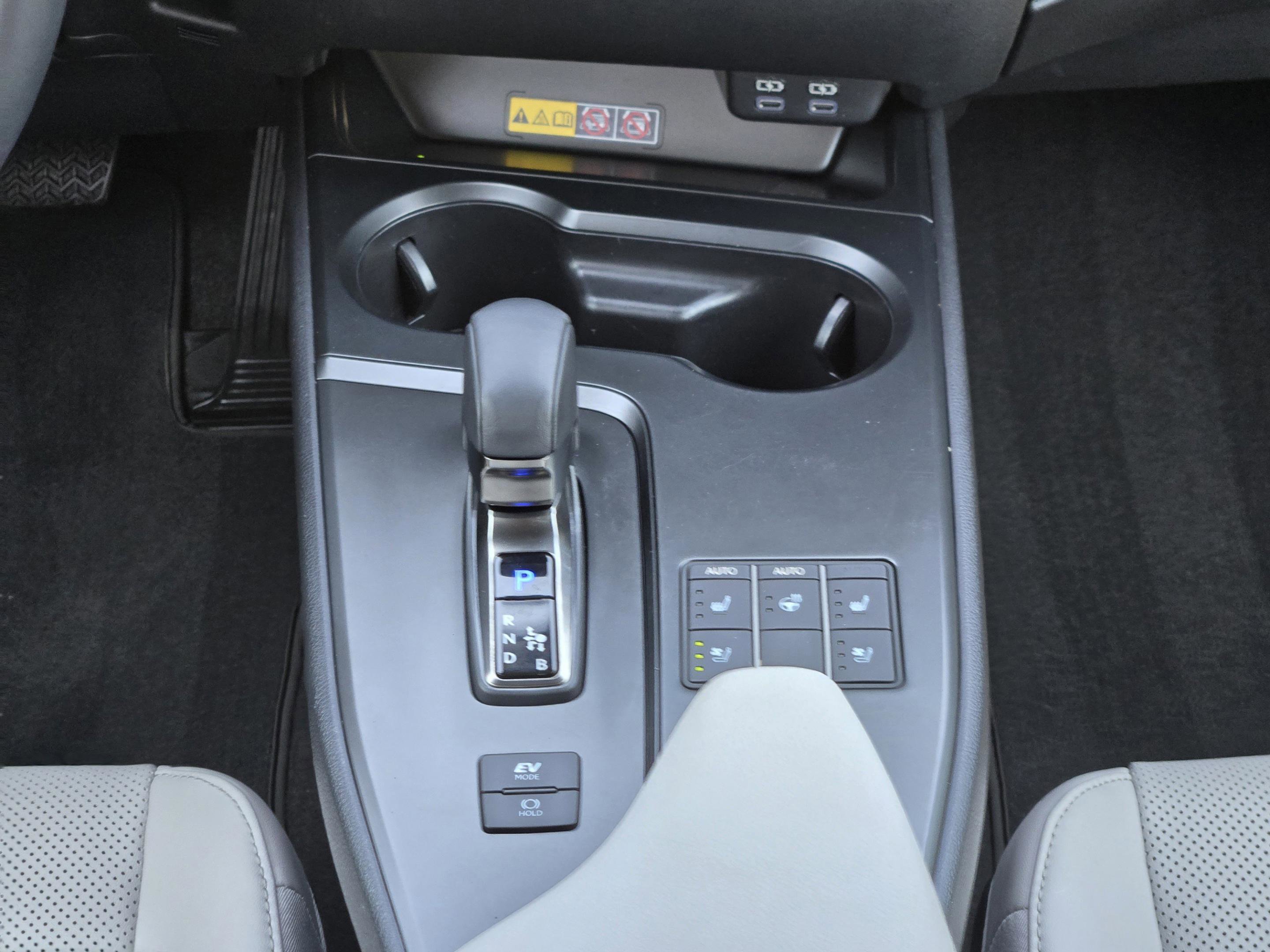 Certified 2025 Lexus UX 300h FWD w/ Accessory Package (Z1) image 13