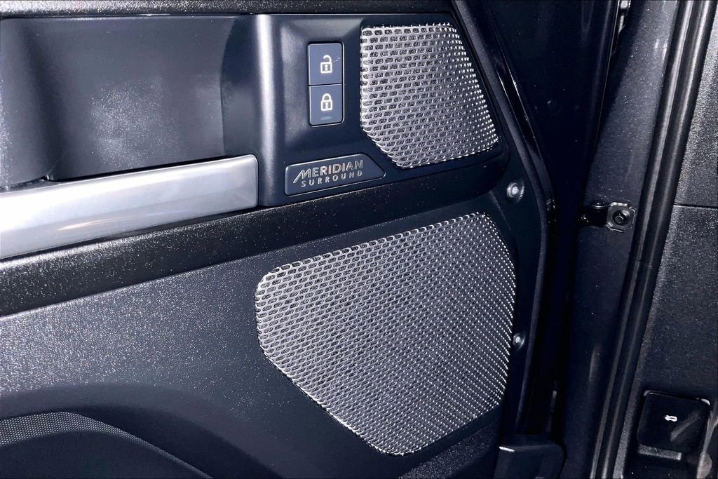 Used 2024 Land Rover Defender 110 Carpathian Edition AWD/4WD image 15