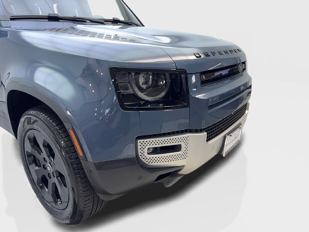 Used 2023 Land Rover Defender 110 SE AWD/4WD image 19