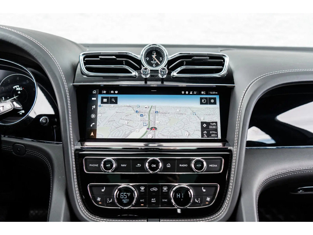 Certified 2022 Bentley Bentayga image 33