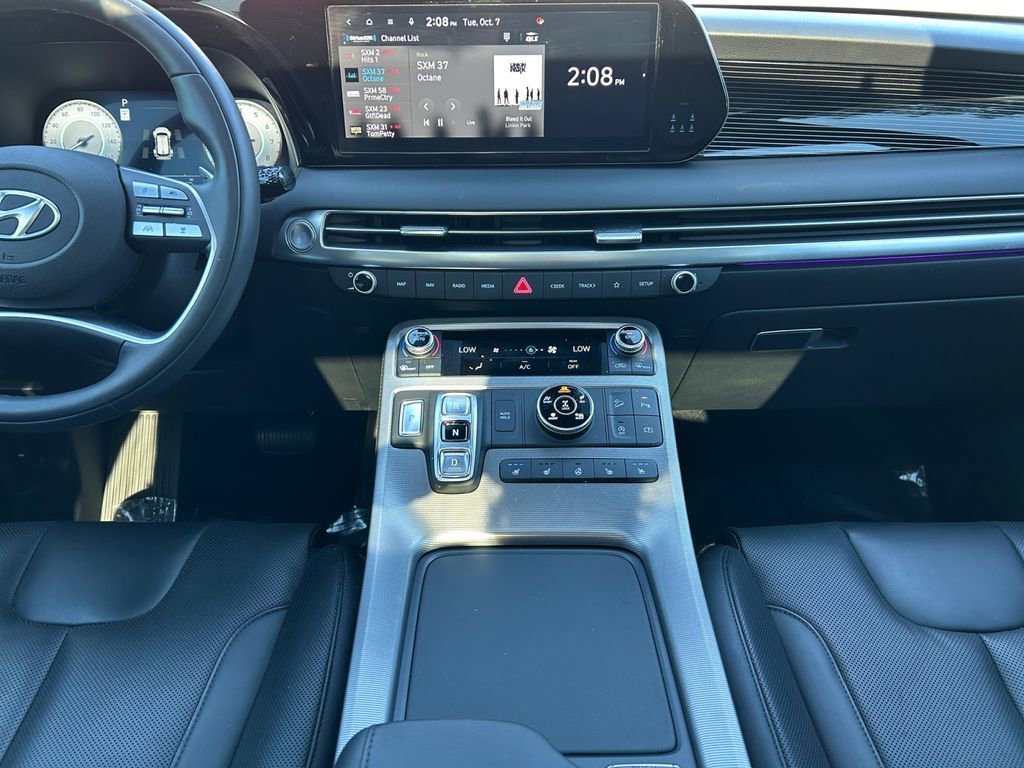 Used 2025 Hyundai Palisade Calligraphy image 13