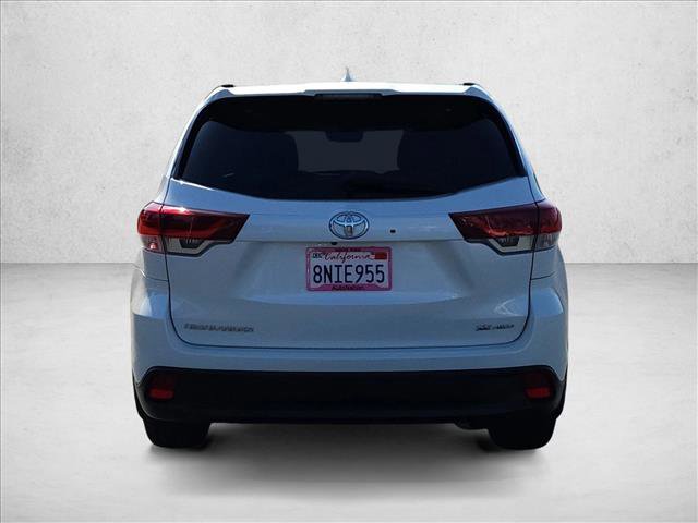 Certified 2019 Toyota Highlander SE AWD/4WD image 7