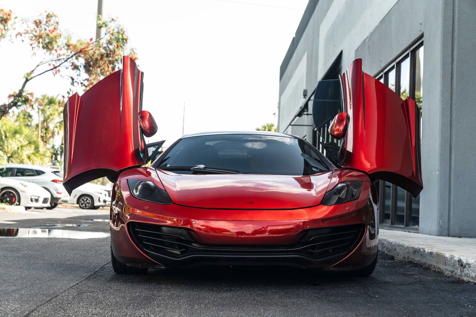 Used 2014 McLaren MP4-12C Spider RWD image 22