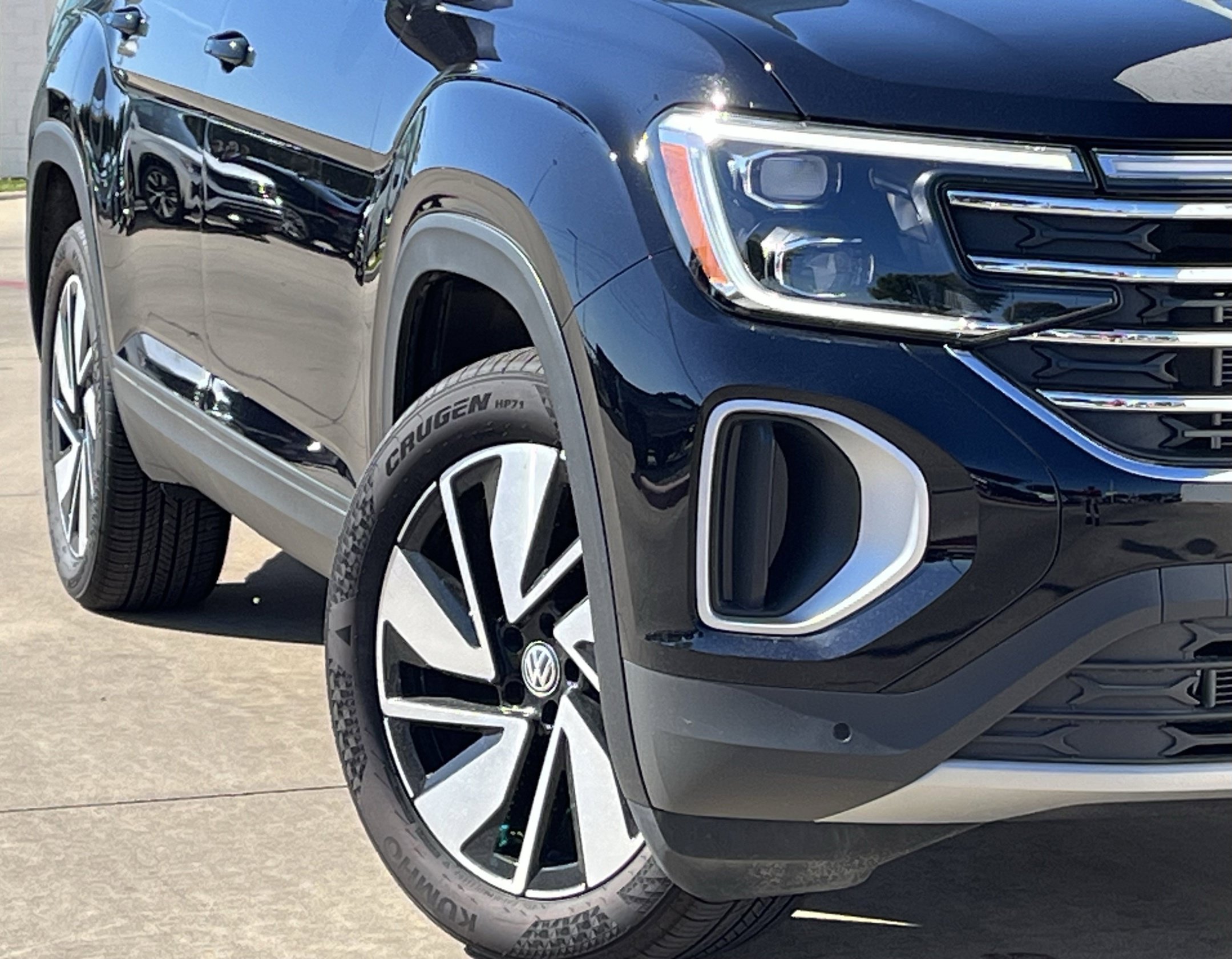 Certified 2026 Volkswagen Atlas SE FWD image 29