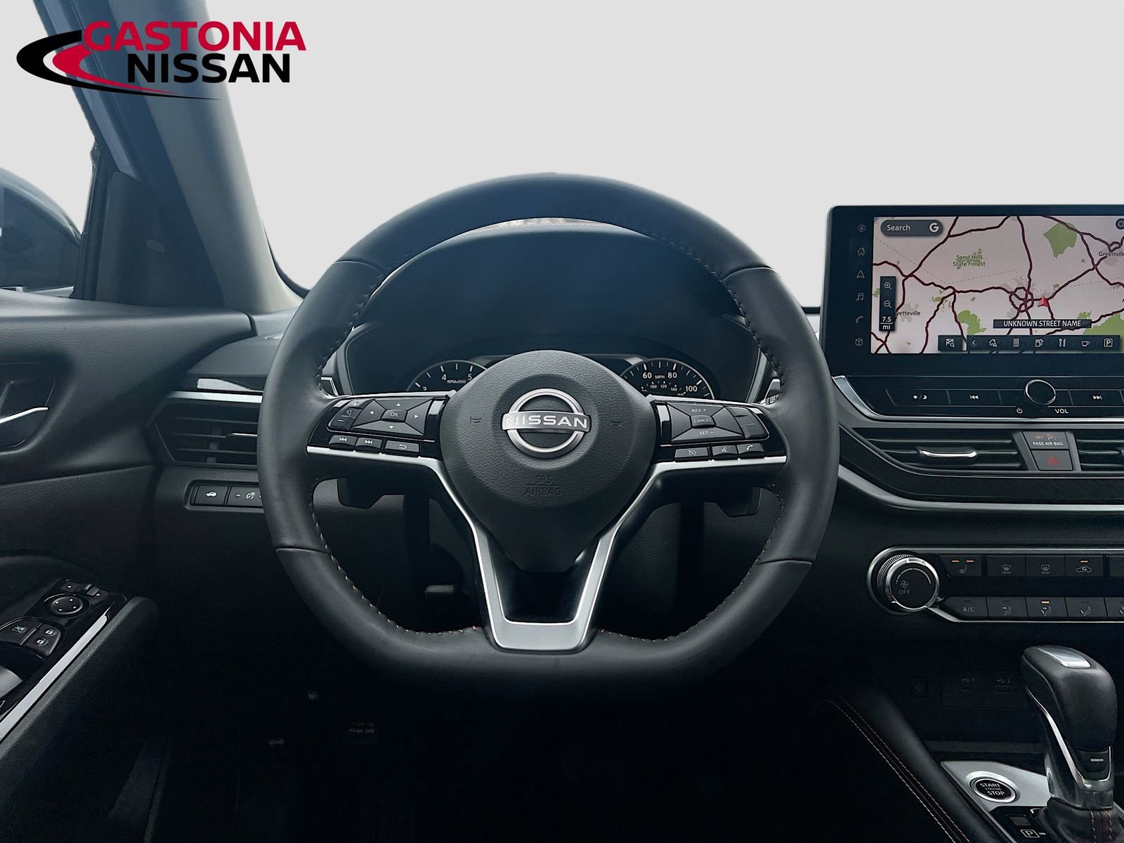 Used 2024 Nissan Altima 2.5 SR w/ SR Premium Package image 31